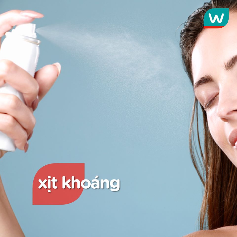 Dưỡng ẩm cho dân văn phòng nhờ xịt khoáng