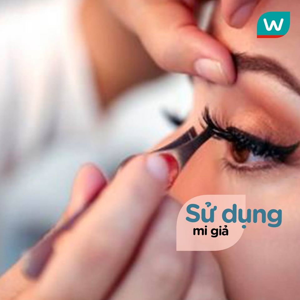 dùng mi giả để mắt to hơn