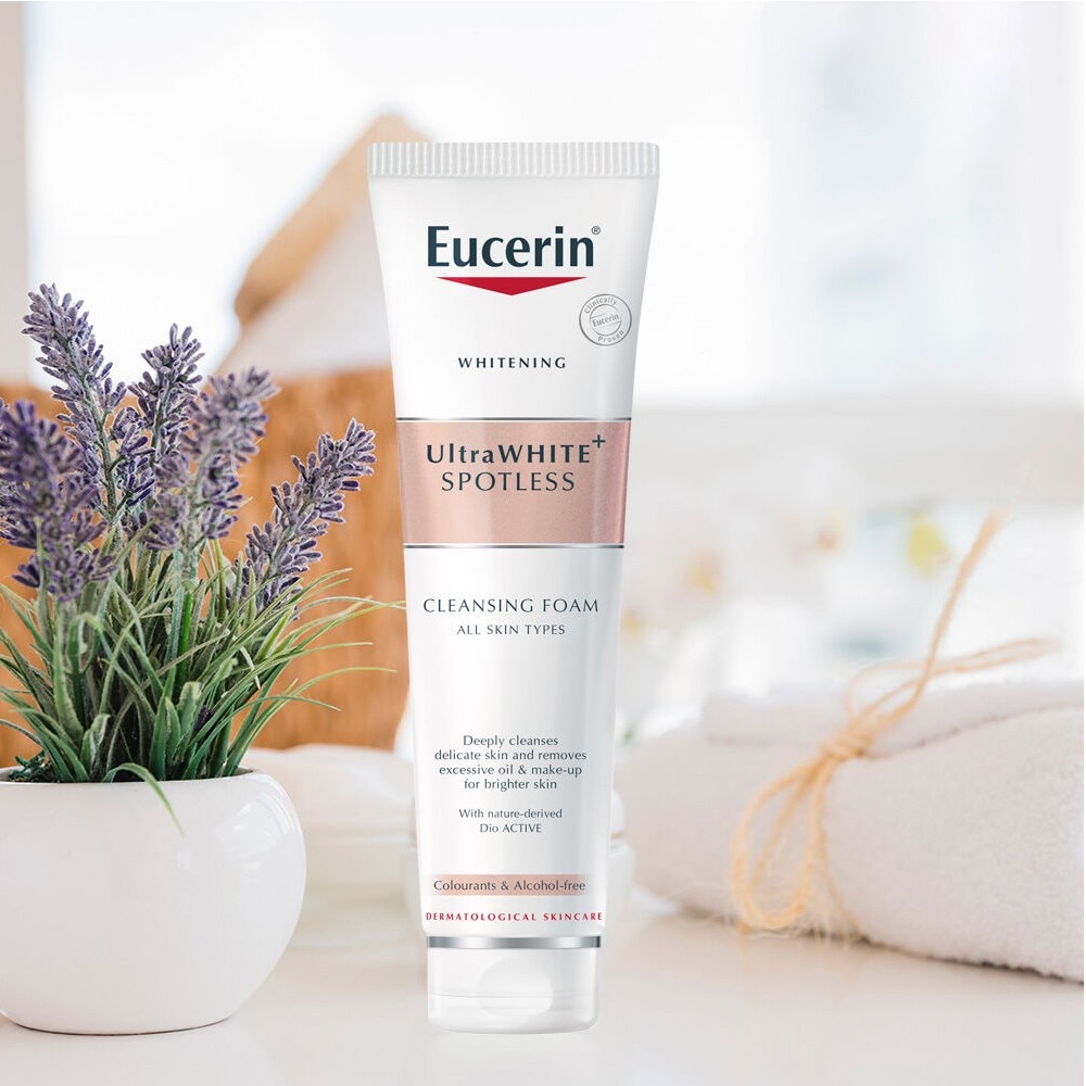 Sữa rửa mặt Eucerin sáng da Spotless Brightening