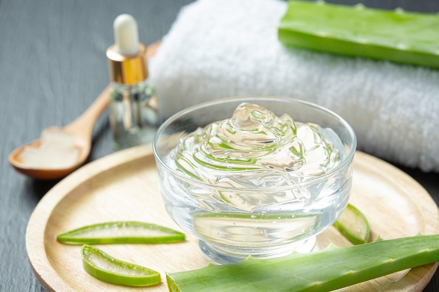 Mặt nạ sau khi đi nắng chứa nha đam giúp làm dịu và cấp ẩm cho da