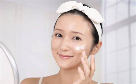 Các bước skincare buổi sáng cho gương mặt tươi tắn cả ngày - 1