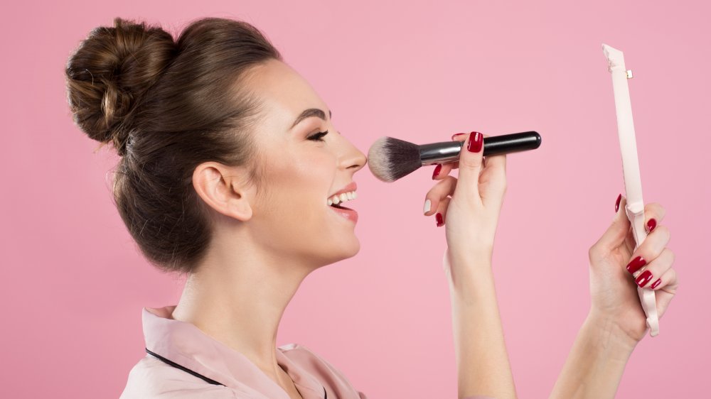 Hướng dẫn trang điểm cơ bản cho da người Việt - Watsons Việt Nam