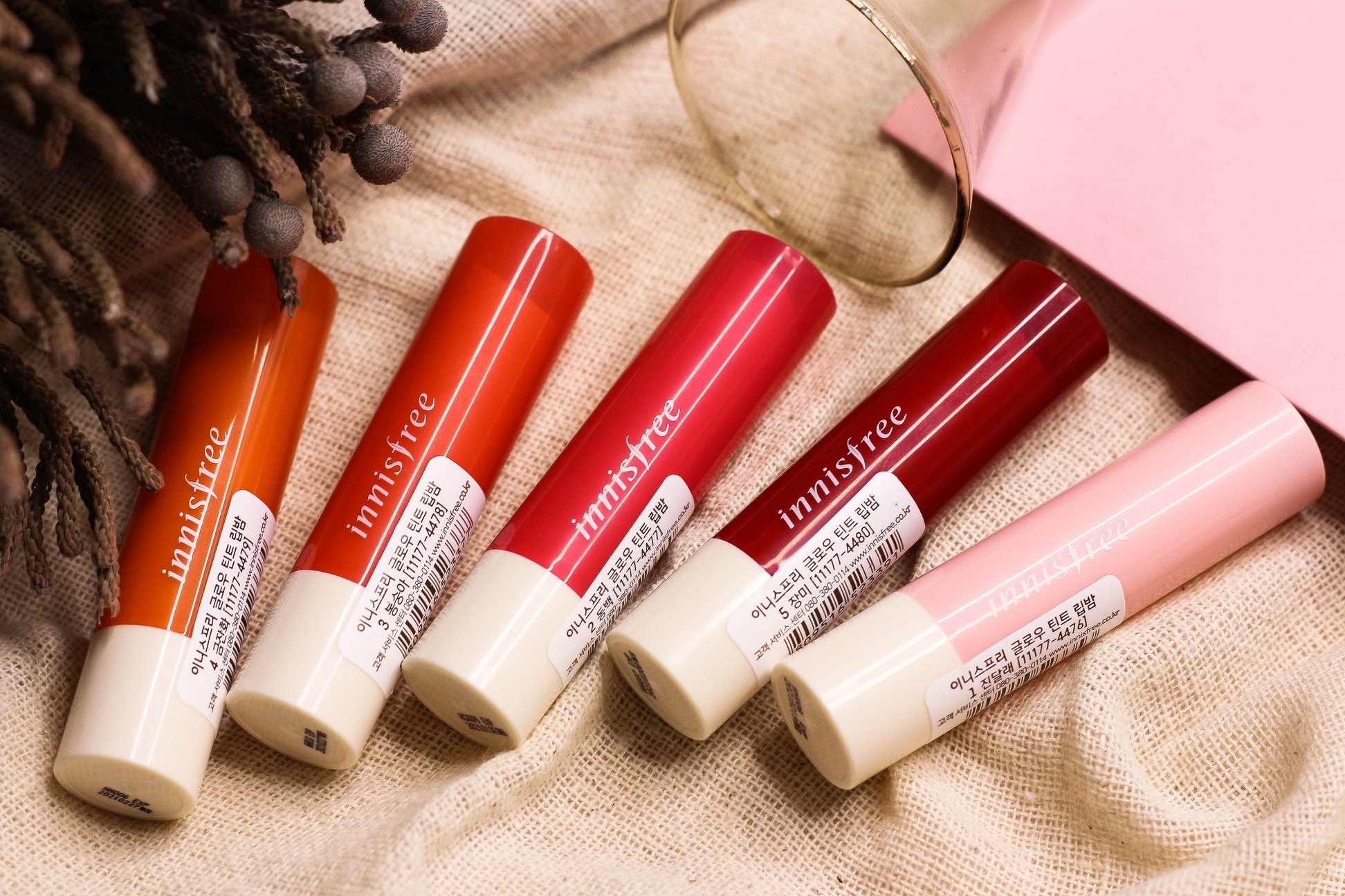 Son dưỡng có màu innisfree Dewy Tint Lip Balm